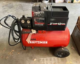 Craftsman Air Compressor 2.5 Horse Power, 12 Gallon