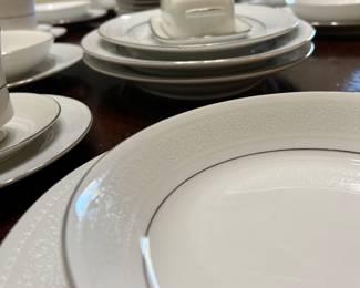 White Porcelain Dish Set