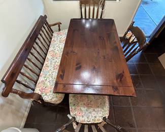 Farmhouse Style Wood Dinging Set with Bench