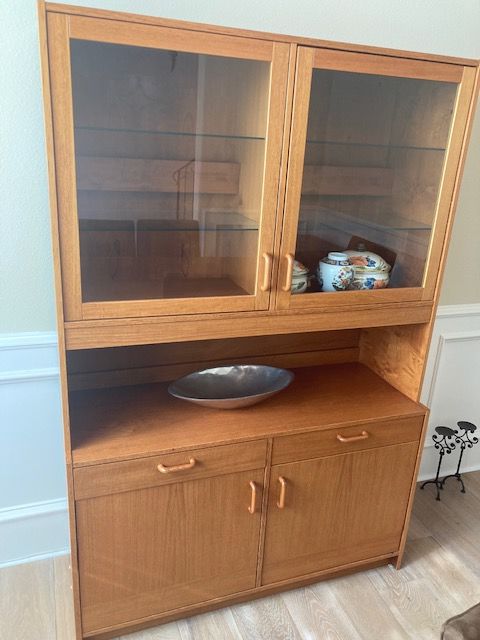 Teak china cabinet with lights
