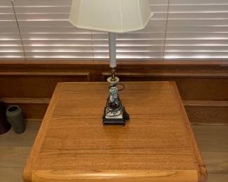 lamp table