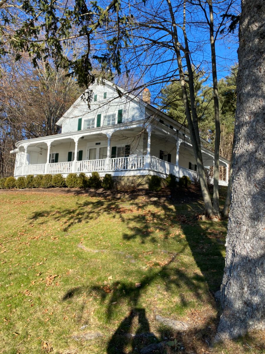 Estate Sale Copake Lake 50 off! starts on 1/5/2024
