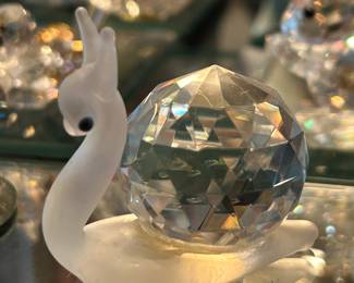 Glass & Swarovski Crystal Figurines: Snail
