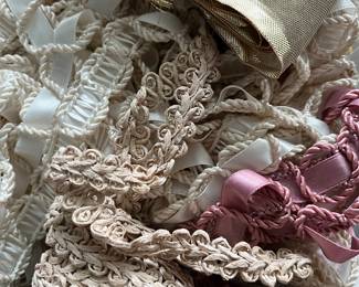 Huge lot of sewing supplies and fabric: trim 