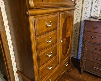 Rock city furniture wardrobe