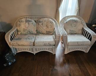 Nice sturdy wicker furniture!