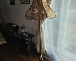 Very nice vintage brass floor lamp