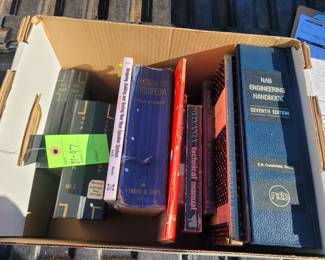 Lot of electronic books, and tube manuals