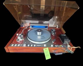 THORENS TD-226 electronic. w/ SME 3009 S II and Siii tonearms, and "disc contact" system