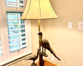 Wonderful vintage tall brass bird lamp