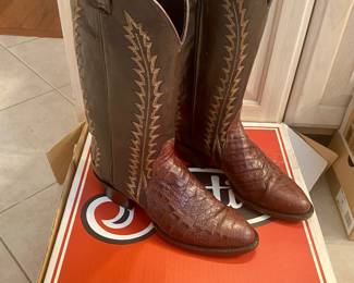 Cowtown leather and gator boots size 7b