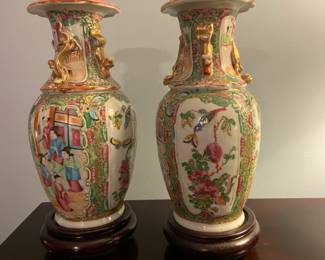 Pair of Rose Medallion vases