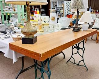 5 ft. Cast iron table stand