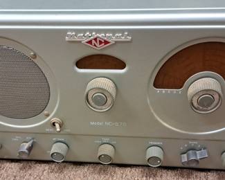 Radios. National NC model 57-B ham radio