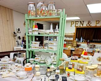 200+ pcs. vintage Corning Ware "Spice of Life"