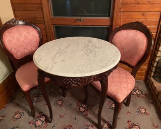 Awesome Antique Style, Marble Top Table w/Victorian Chairs? Very Pretty & Very Classy!!