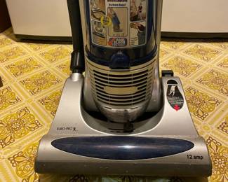 Nice Newer Shark Vacuum Cleaner!
