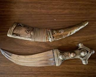 Old, Exotic & Two-Edge Sharp Middle-Eastern Dagger & Scabbard!!