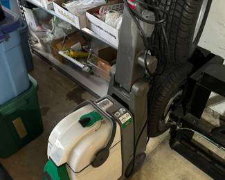 Bissell professional carpet cleaner 