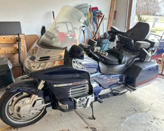 2000 Honda Goldwing 25th anniversary motorcycle with 52k miles.  Loaded with extras and in like new condition. No scratches, marks, dents, scuffs. 