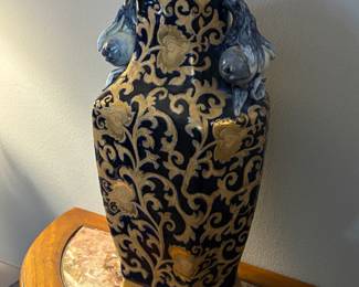 Elegant Chinese vase