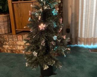 Three foot, rotating Christmas tree. Works!