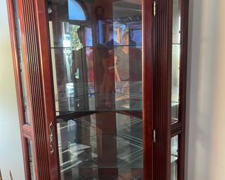 Beautiful corner  curio cabinet $175 