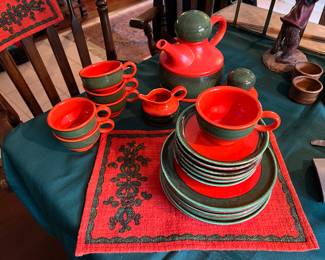 España Fat Lava pottery tea service