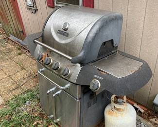 Gas grill