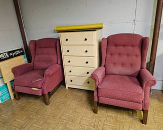 2 wingback chairs to be recovered