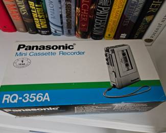 Mini cassette player