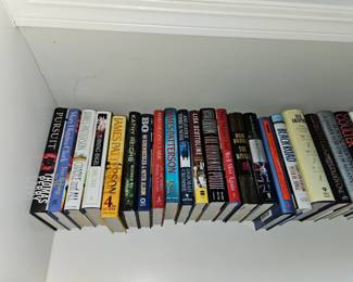 Lots of hardcover books excellent condition $1.00 each