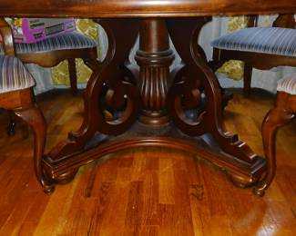 Pedestal to Dining Table