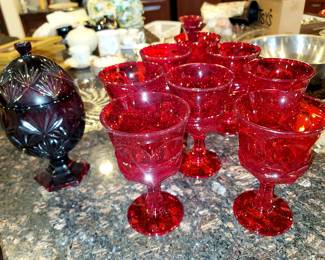 Cristal D'arques-Durand France Ruby Red Glass Pedestal Candy Dish with Lid, Red glass stemware