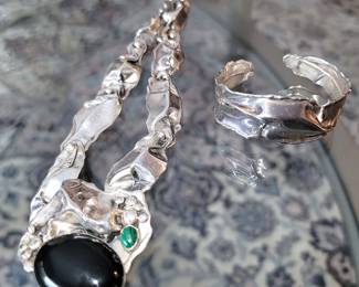 Marksz silver necklace & bracelet