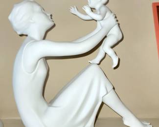 Kaiser “Mother and Child/Mutter un Kind” White Bisque Porcelain Statue