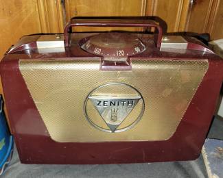 Vintage Zenith Wave Magnet Radio