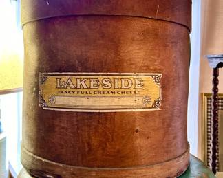 Lakeside Fancy Full Cream Cheese wooden round cheese box