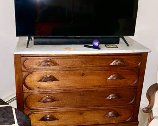 Antique 4-drawer dresser w/ wooden leaf handles and marble top (detached), Samsung 50" smart TV, sound bar