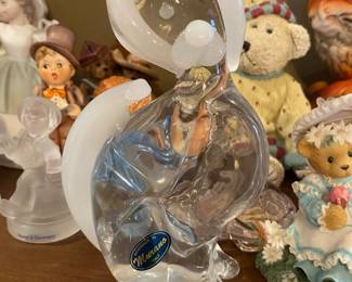 Lots of cool little collectibles. Like this Murano doggie.