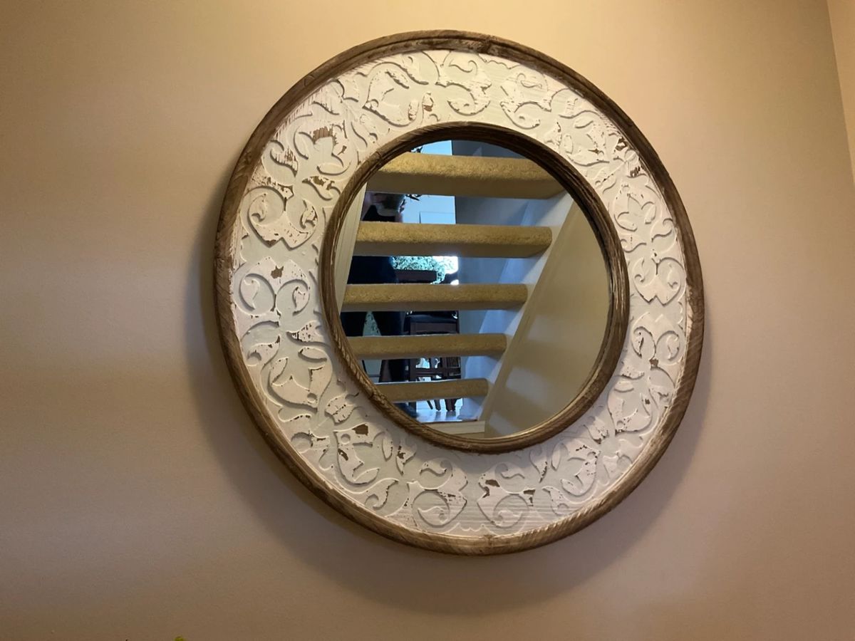 Decor, Handbag and Furniture Sale in Annapolis... starts on 12/30/2023