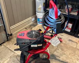 Briggs & Stratton7.75 Troy-Bilt pressure washer