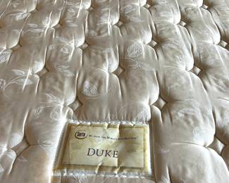 Queen size mattress and box spring