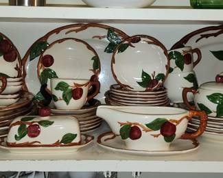 Franciscan Apple dish set