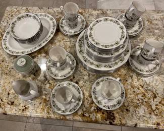 Royal Doulton "Vanity Fair" pattern China T.C. 1043