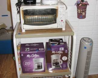 More kitchen items and a couple brand new coffee makers