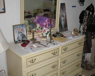 Vintage dresser with mirror