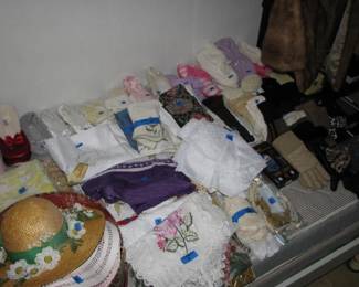 a better view of items on bed