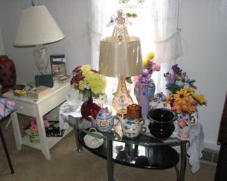 On the left is the matching end table and lamp from a previous photo, another lamp and more decor