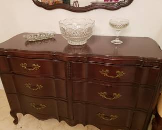 VINTAGE DRESSER